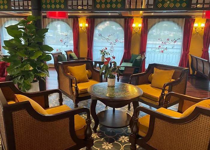 Indochine Premium Bay Hạ Long