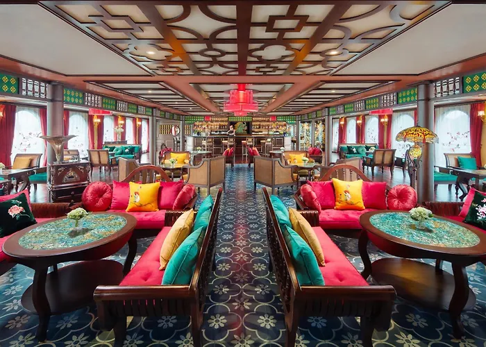 Indochine Premium Bay 5* Hạ Long