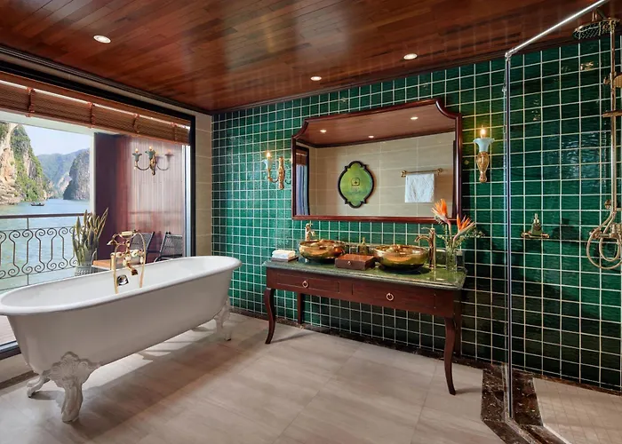Indochine Premium Bay 5* Hạ Long