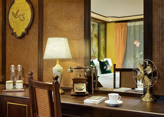 Indochine Premium Bay
