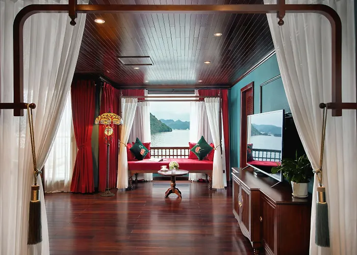 Indochine Premium Bay 5*